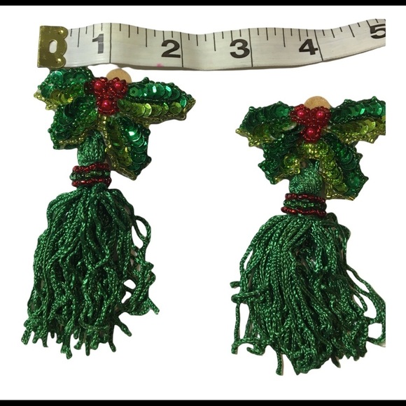 HANDMADE Christmas butterfly clip on tassels earrings green red - Picture 3 of 7